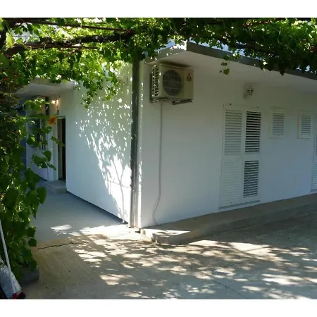 Ivano Apartamento Vodice